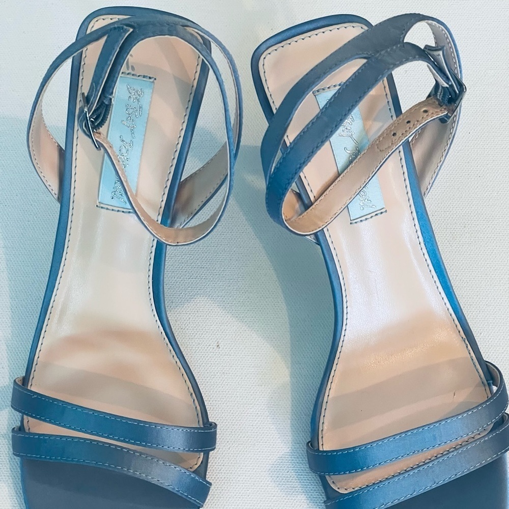 Betsey Johnson yasmi satin sandal dress shoes for women